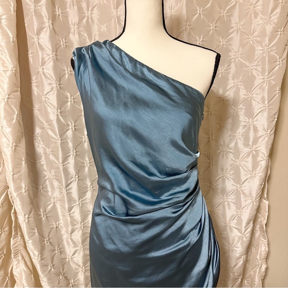 ELLIATT Revolve Cassini Dress Blue One Shoulder Satin Ruched Slit - Picture 6 of 16